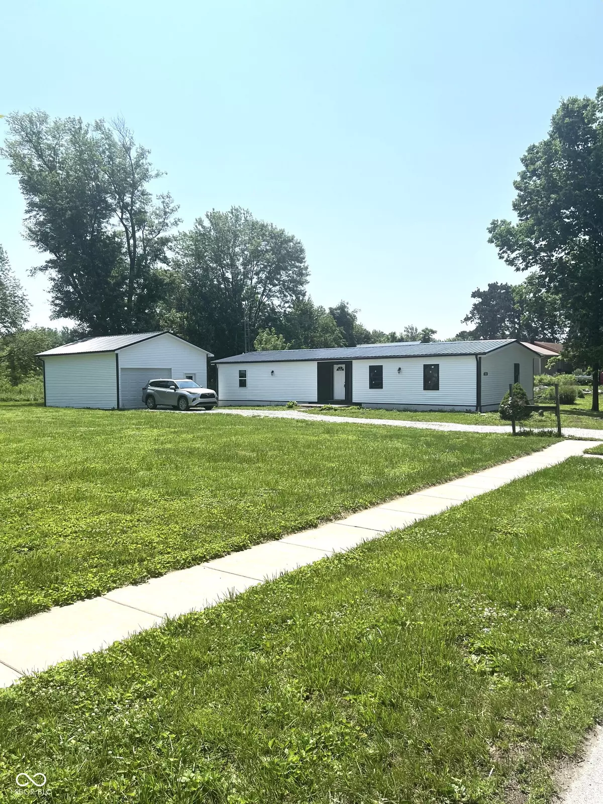 Marshall, IN 47859,261 S Main ST