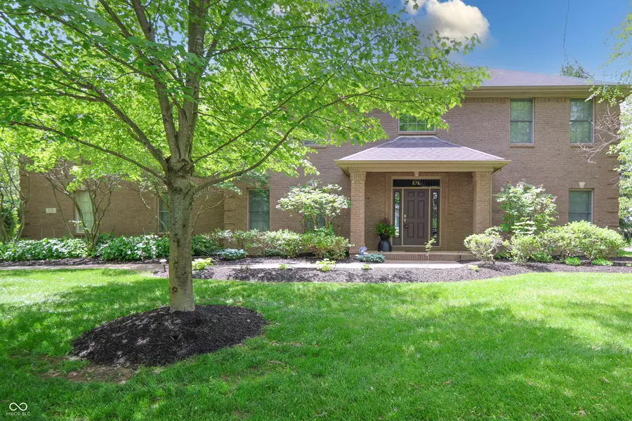 876 Box Turtle CT, Columbus, IN 47201