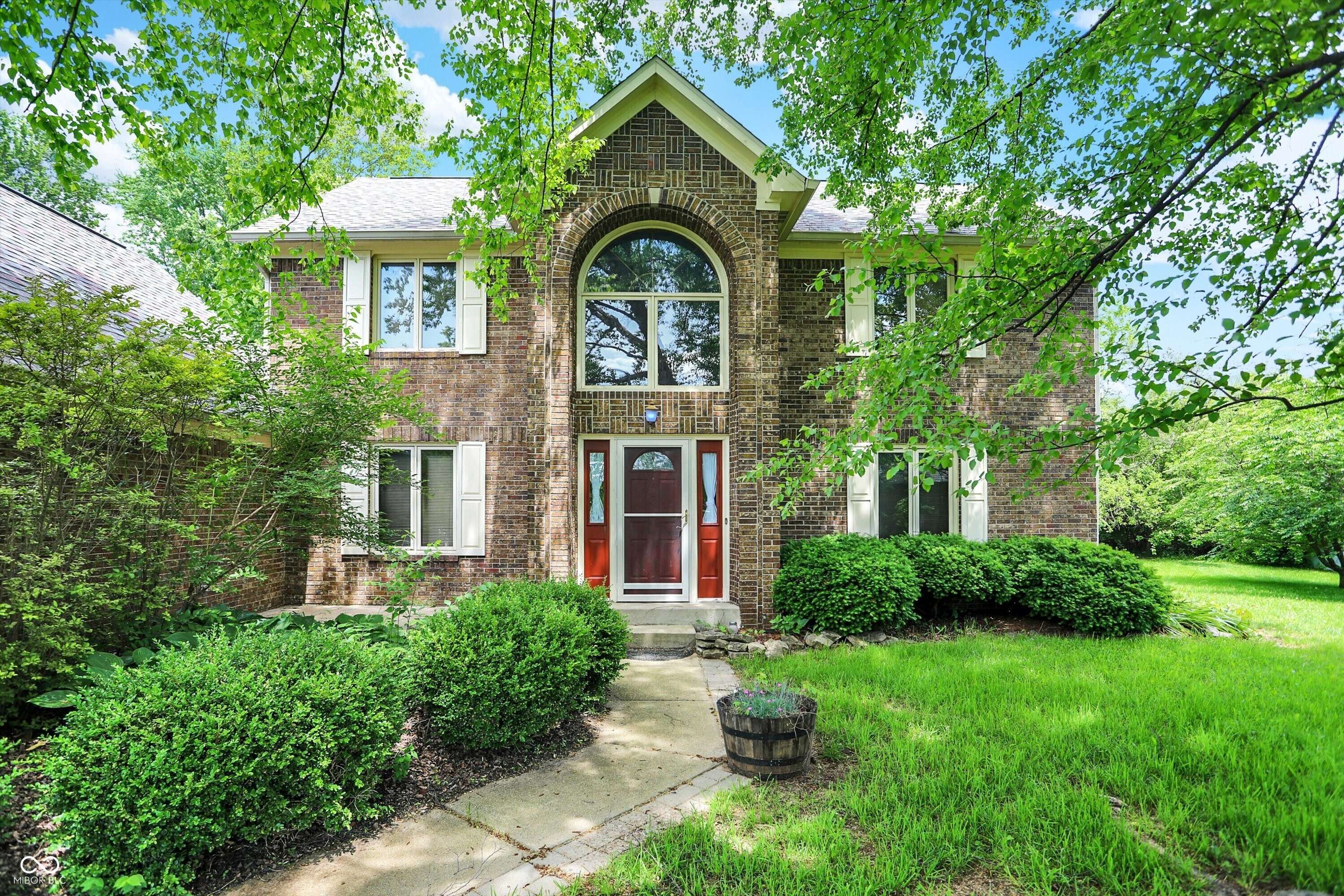 50 Charing Cross RD, Indianapolis, IN 46217