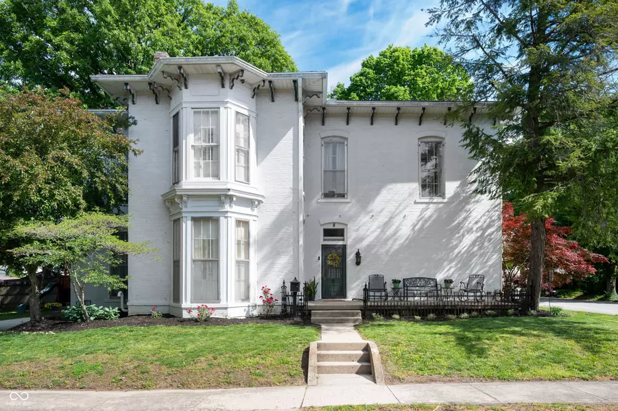 8 W Jackson ST, Knightstown, IN 46148