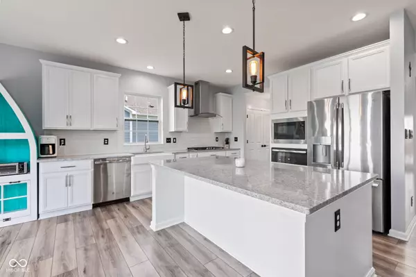 Fishers, IN 46040,9917 Gallop LN