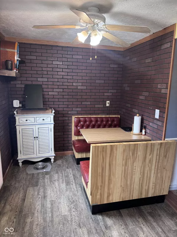 Elwood, IN 46036,2208 S F ST