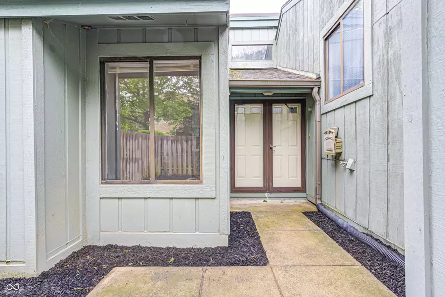 5097 Vantage Point RD #B 2, Avon, IN 46123