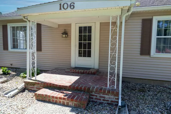 Darlington, IN 47940,106 E Main ST