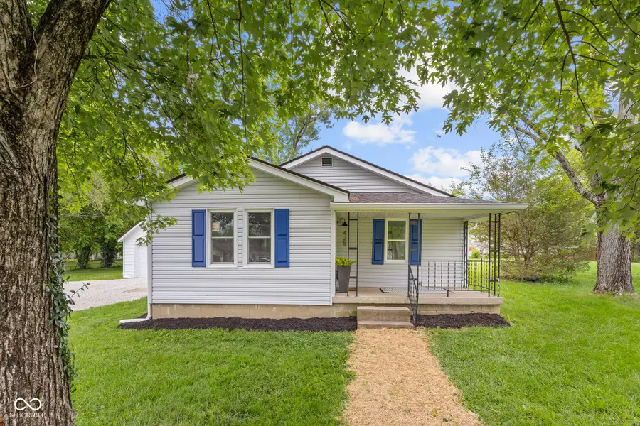 425 Patterson RD, Columbus, IN 47203