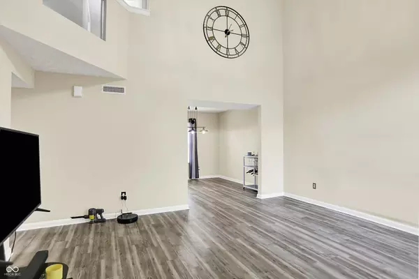 Indianapolis, IN 46254,6010 Lakeside Manor AVE