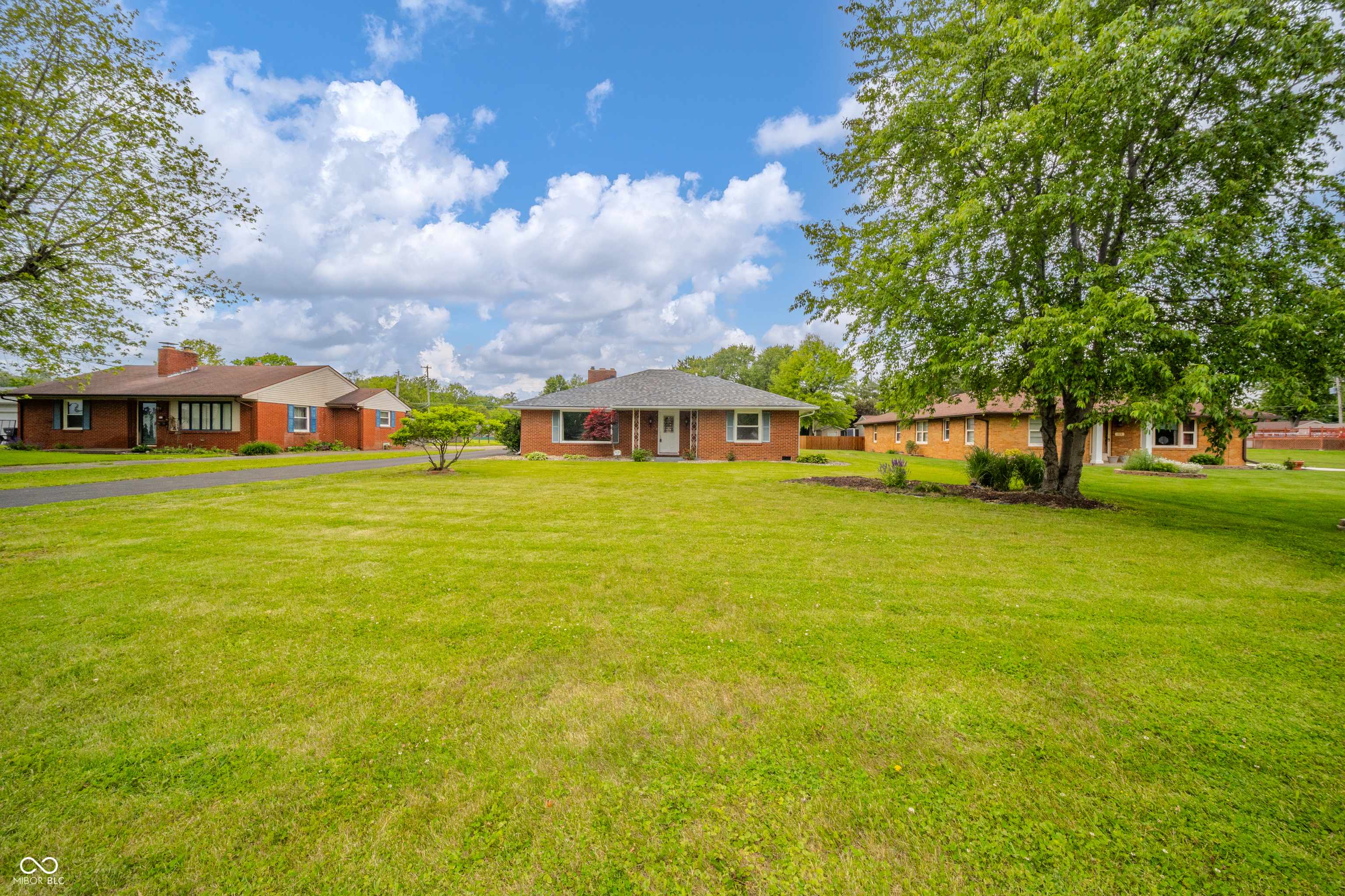Anderson, IN 46011,105 Golf Club RD