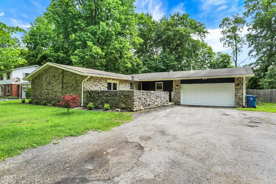 741 Fairway DR, Indianapolis, IN 46260