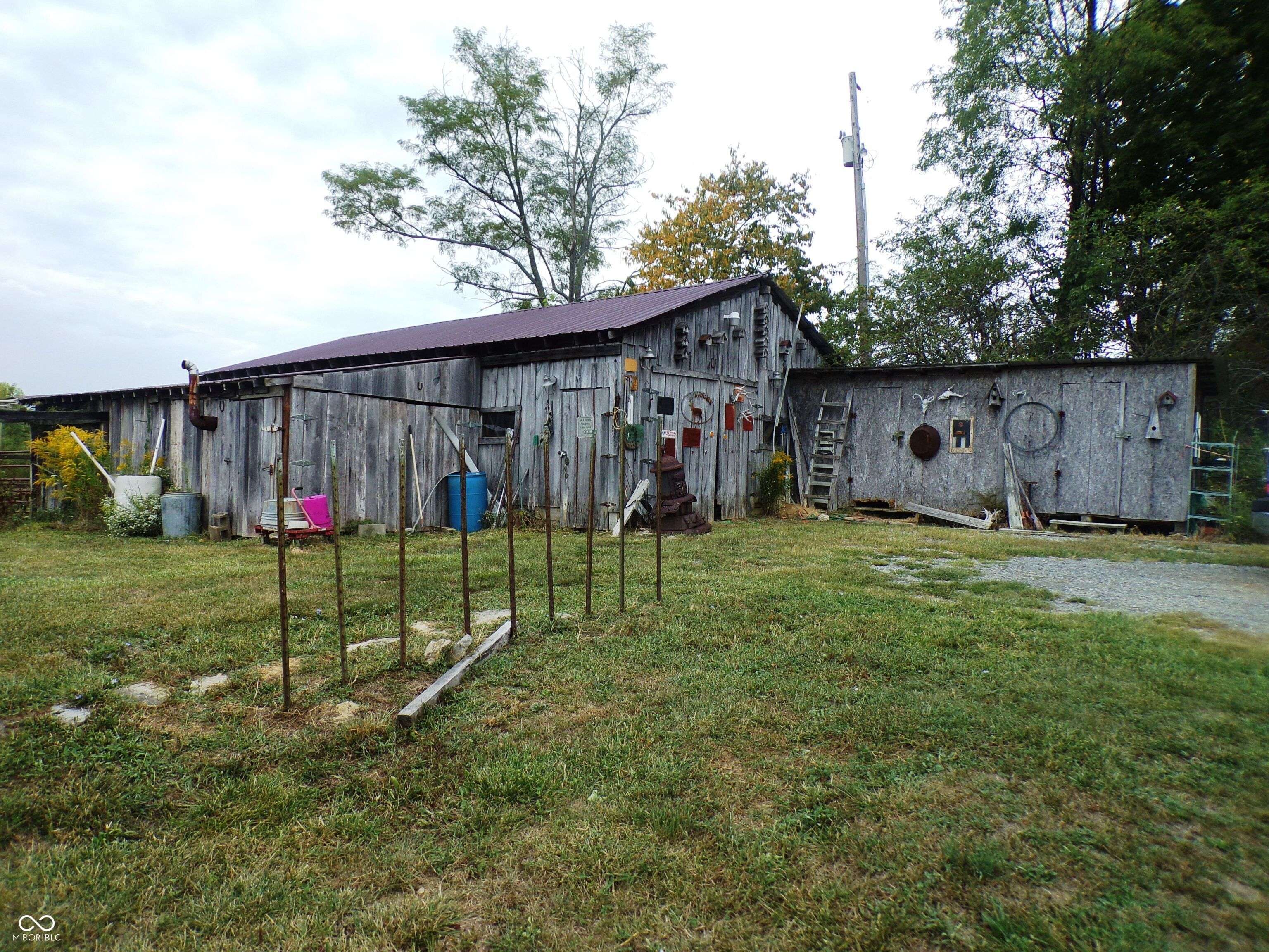 Vevay, IN 47043,1905 Patton Hollow RD