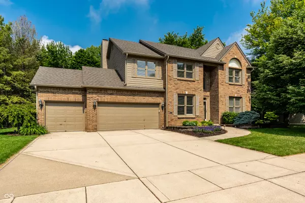 9804 Wentworth CT, Carmel, IN 46032