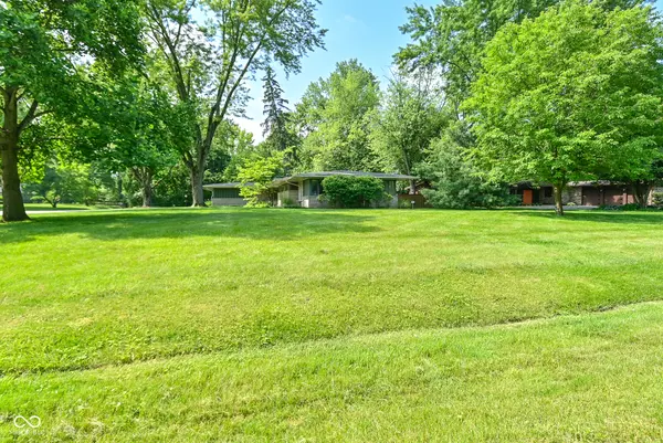 Indianapolis, IN 46260,6550 Sunset LN
