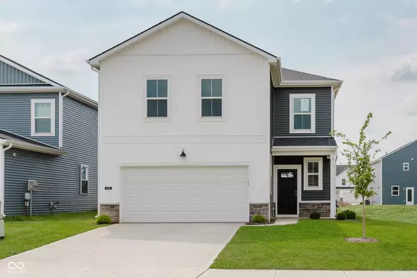 3928 Riverstone DR, Whitestown, IN 46075