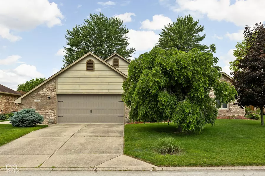 842 Cheltenham WAY, Avon, IN 46123