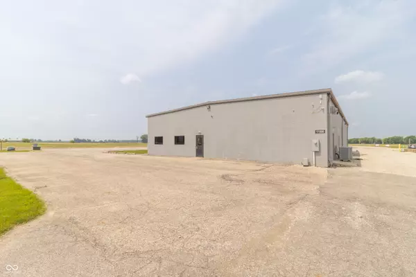 Greenfield, IN 46140,1166 S 25 E #A