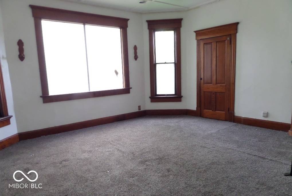 Anderson, IN 46016,340 W 11th ST