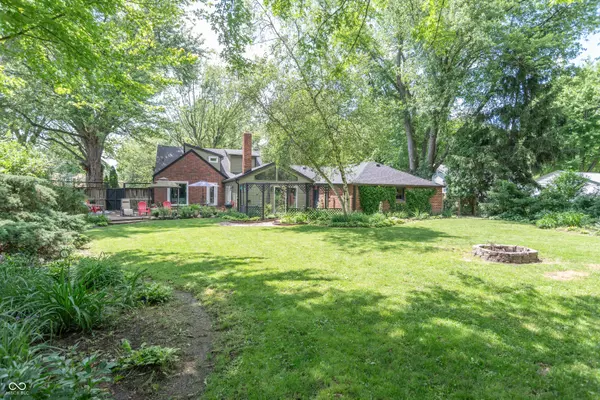 Indianapolis, IN 46227,5315 Camden ST