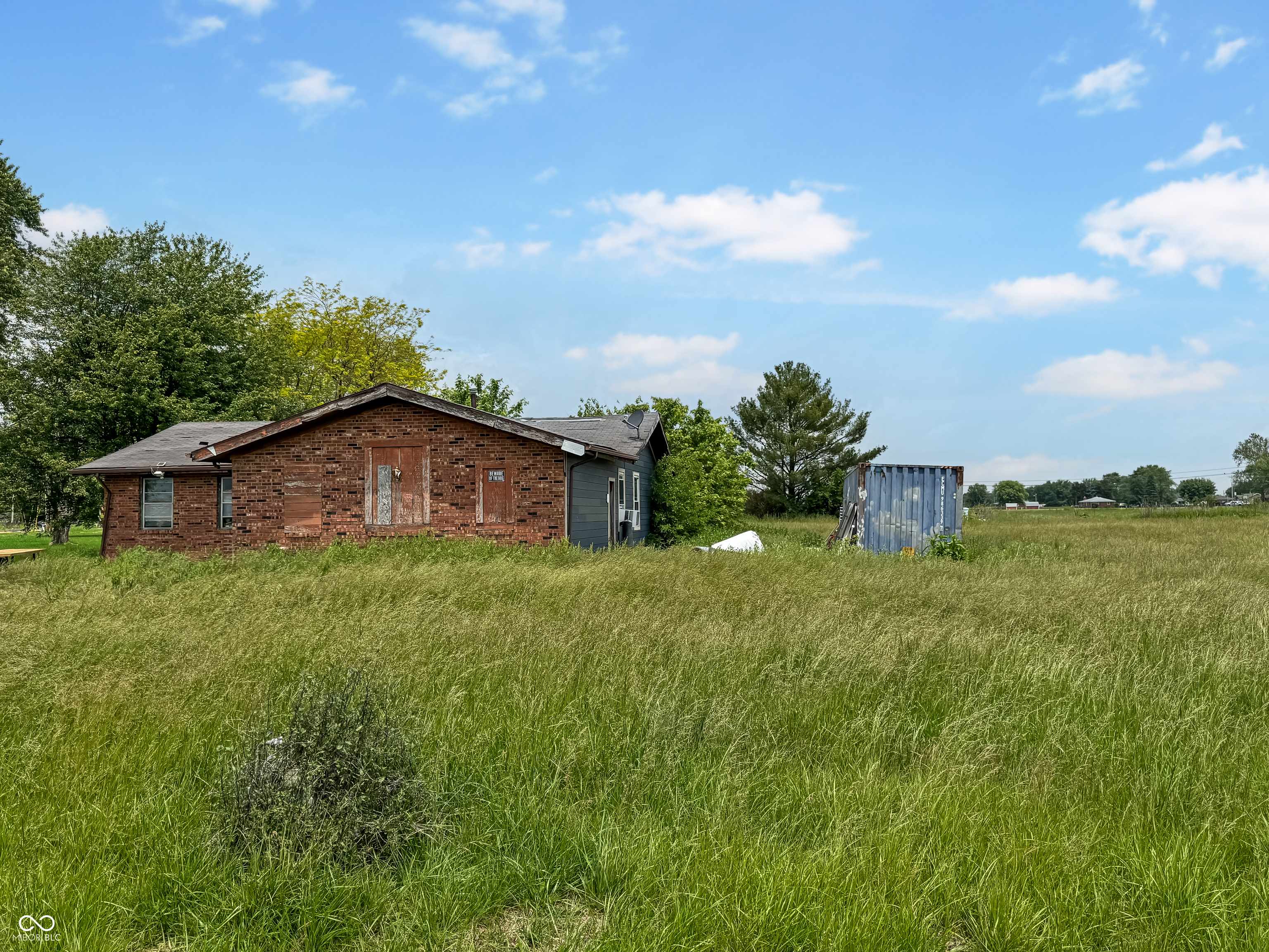 2074 W 300 S, Shelbyville, IN 46176