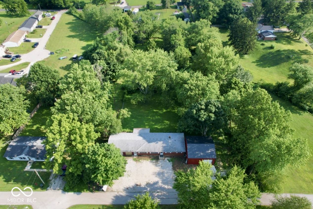 212 E South ST, Bainbridge, IN 46105