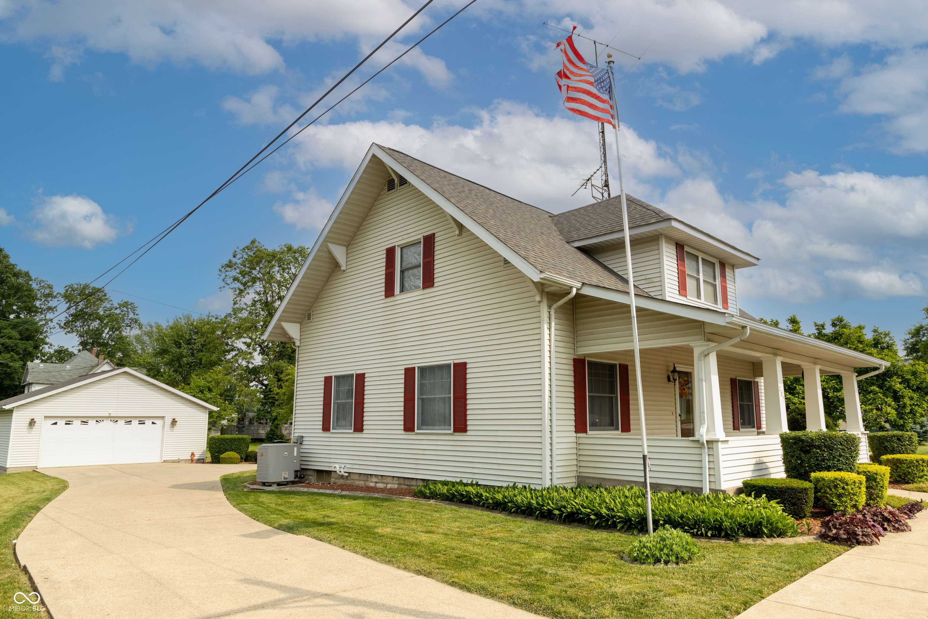 Darlington, IN 47940,205 S Madison ST