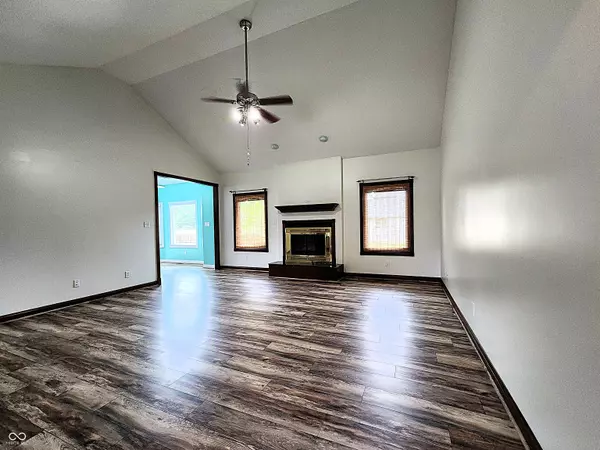 Indianapolis, IN 46237,4723 Goldenrain CT