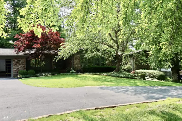 Indianapolis, IN 46220,6519 Creekside LN