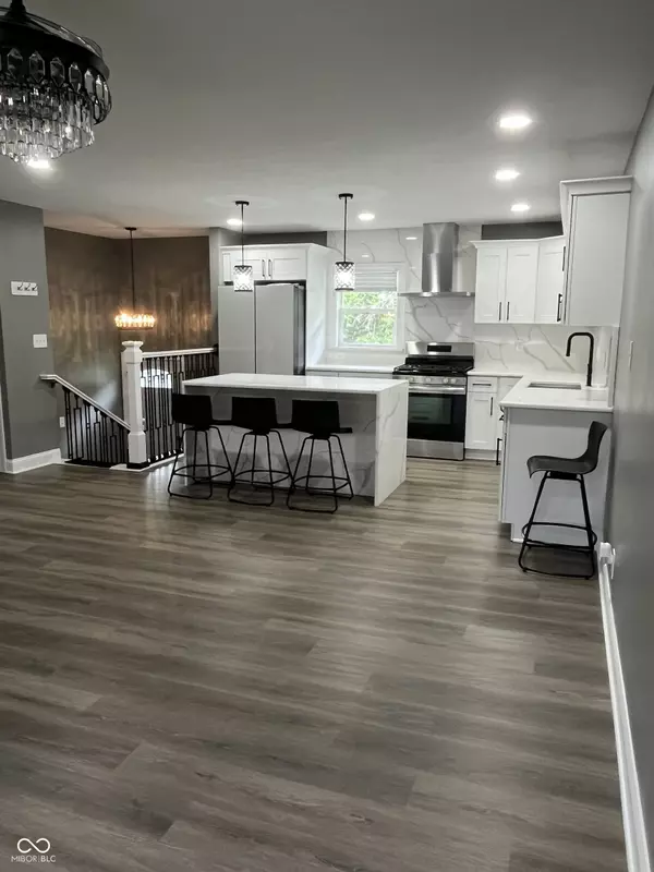 Indianapolis, IN 46226,3949 Chateau DR