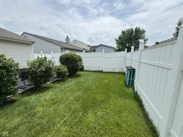 Indianapolis, IN 46214,2302 Rolling Oak DR