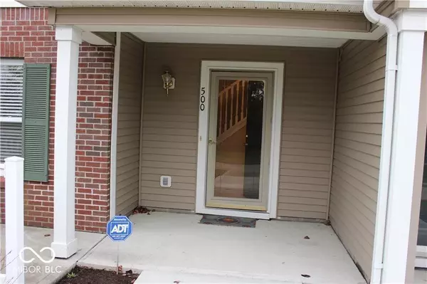 Fishers, IN 46038,13370 White Granite DR #500