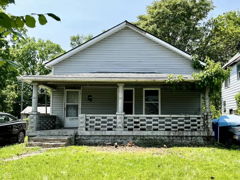 2826 Station ST, Indianapolis, IN 46218
