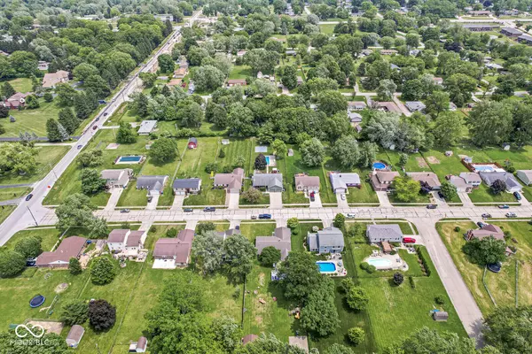Indianapolis, IN 46217,7025 Chimney Rock CT