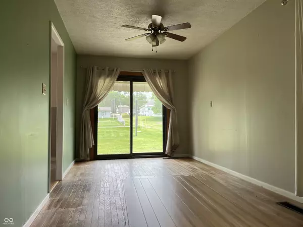 Attica, IN 47918,803 S Brady ST