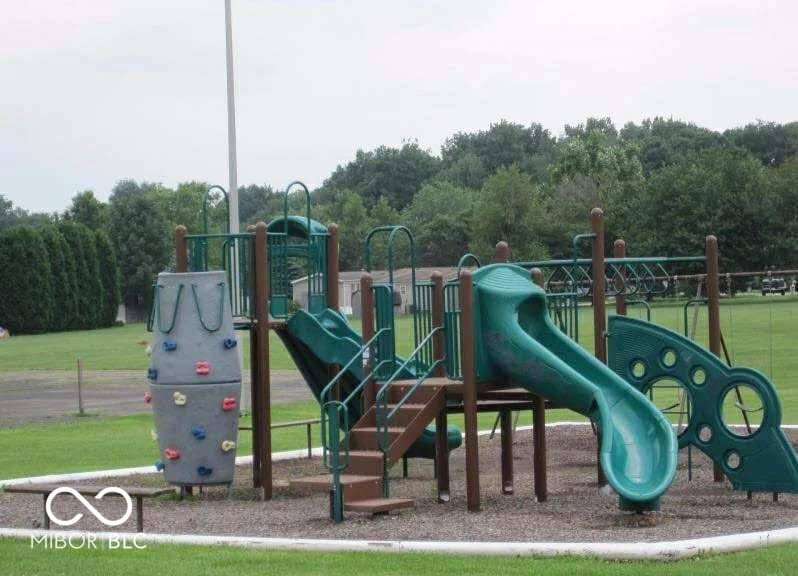 Cloverdale, IN 46120,318 Lazy River RD