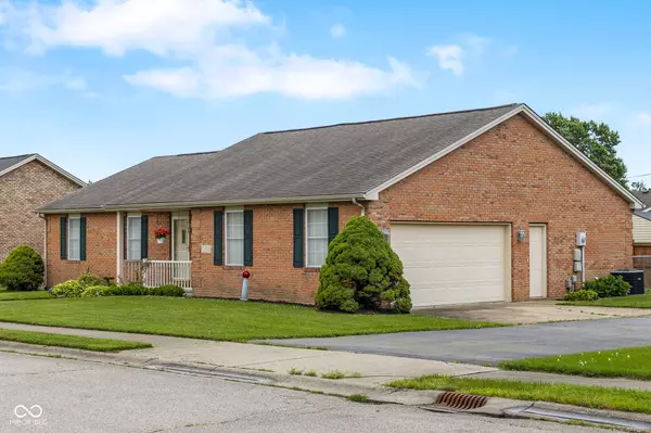 Seymour, IN 47274,1304 Pin Oak DR