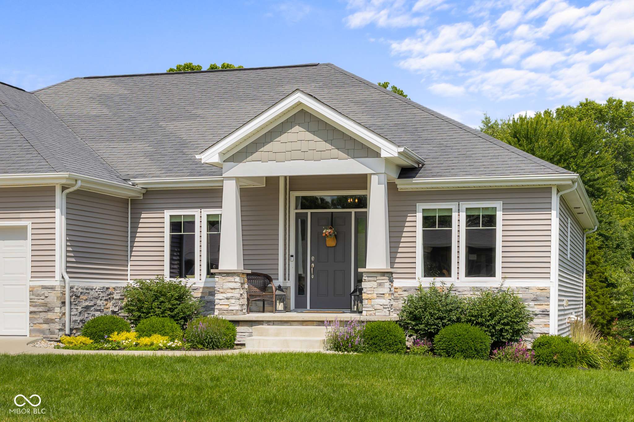 Columbus, IN 47201,1497 Maple Ridge CT