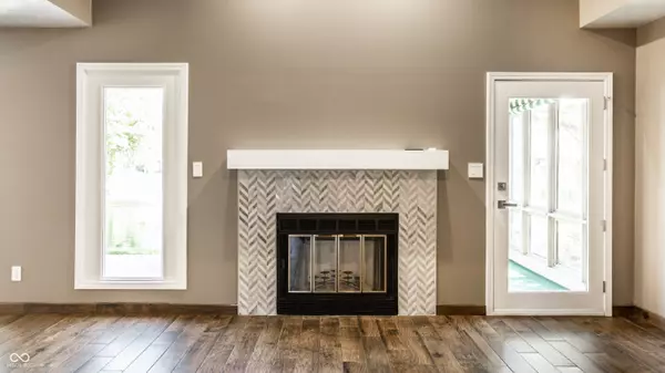 Indianapolis, IN 46260,1663 Cloister DR