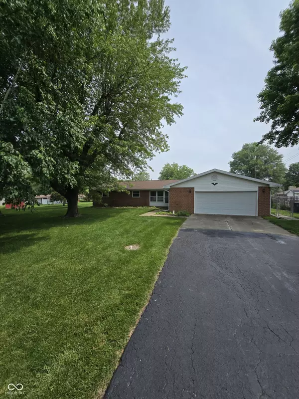 Elwood, IN 46036,9984 W Sunset LN