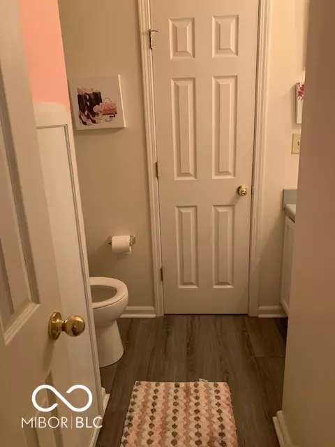 Indianapolis, IN 46268,6730 NW Shanghai CIR