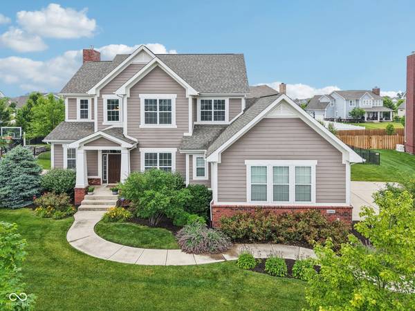 10806 Solis CIR, Fishers, IN 46038