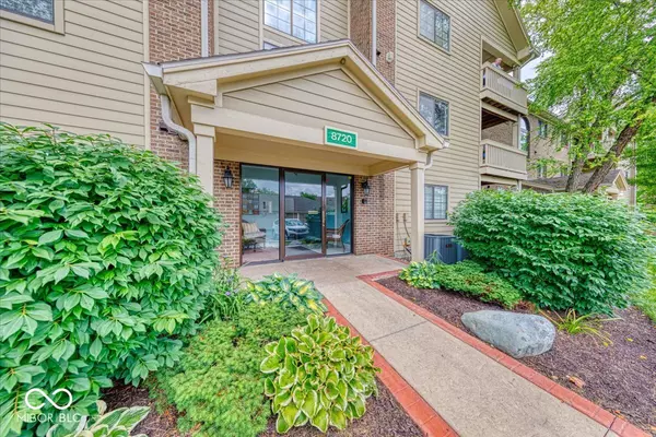 8720 Yardley CT #207,  Indianapolis,  IN 46268