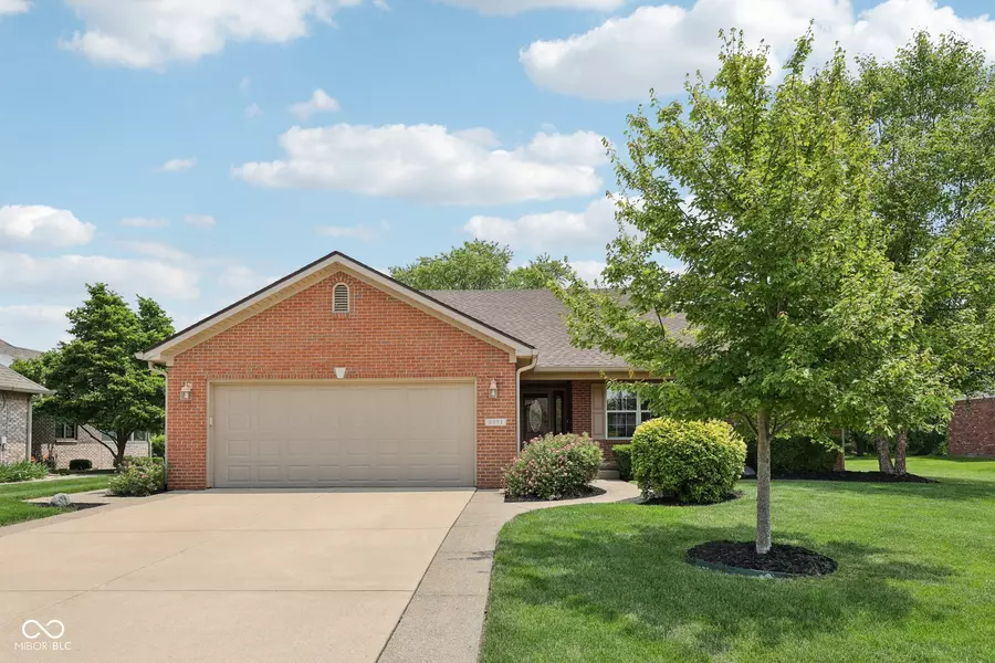 3571 S Cedar Creek LN, New Palestine, IN 46163