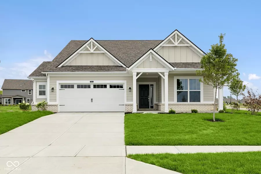 3824 Dutton DR, Bargersville, IN 46106