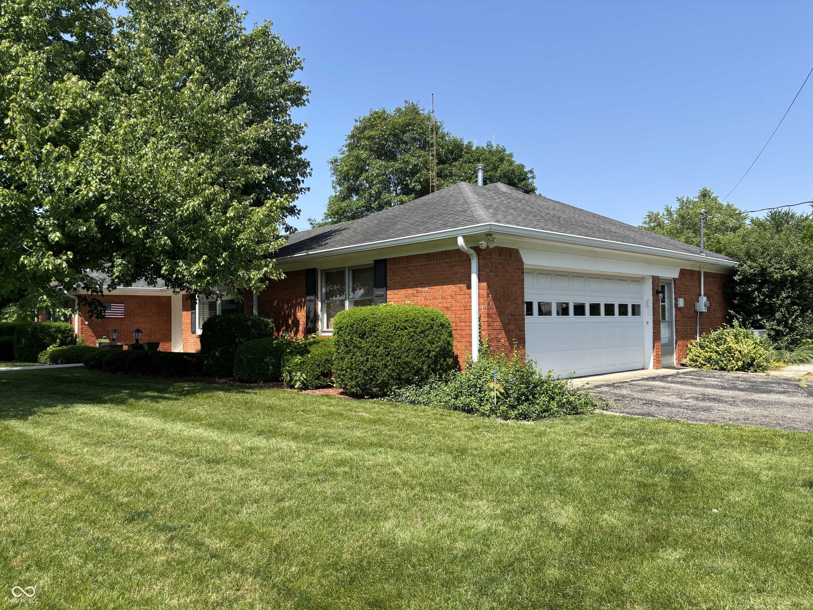 Knightstown, IN 46148,641 N Washington ST