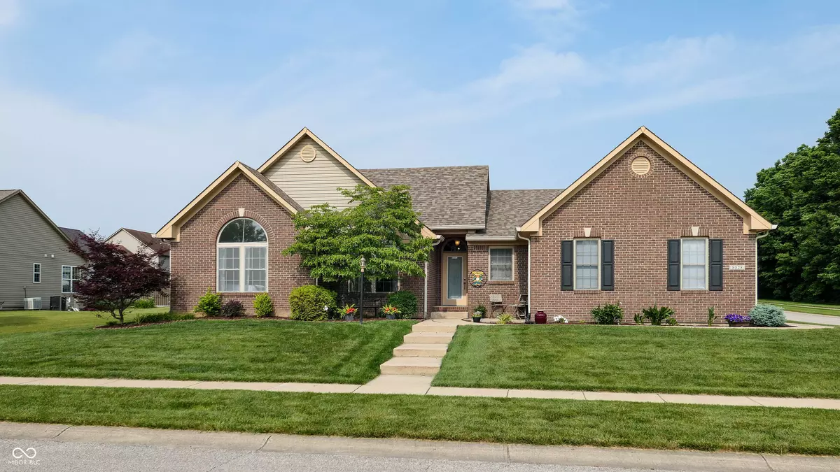 Indianapolis, IN 46259,8028 Meadow Bend LN
