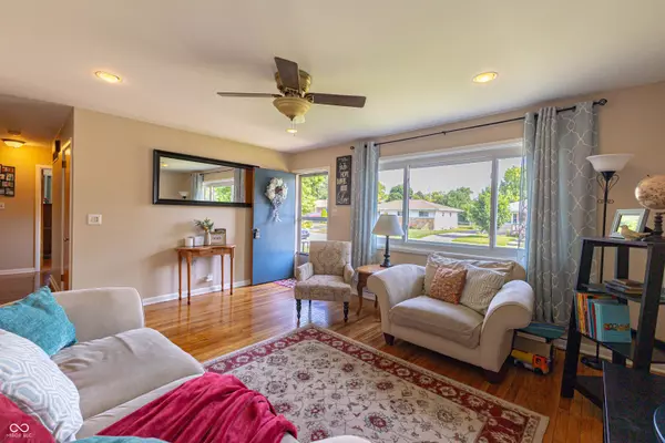 Indianapolis, IN 46224,5609 Meadowood DR