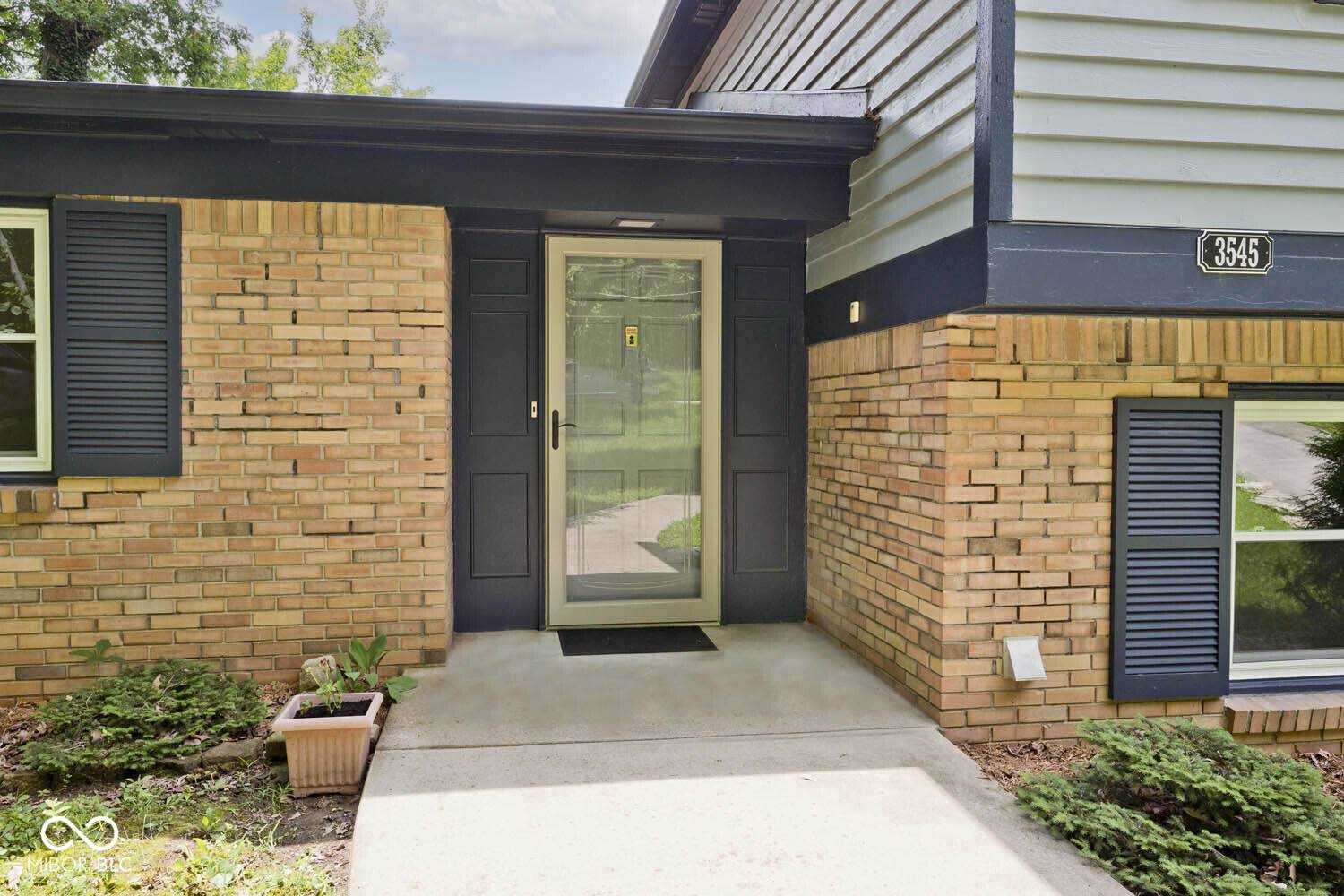 Monrovia, IN 46157,3545 Whippoorwill Lake N DR