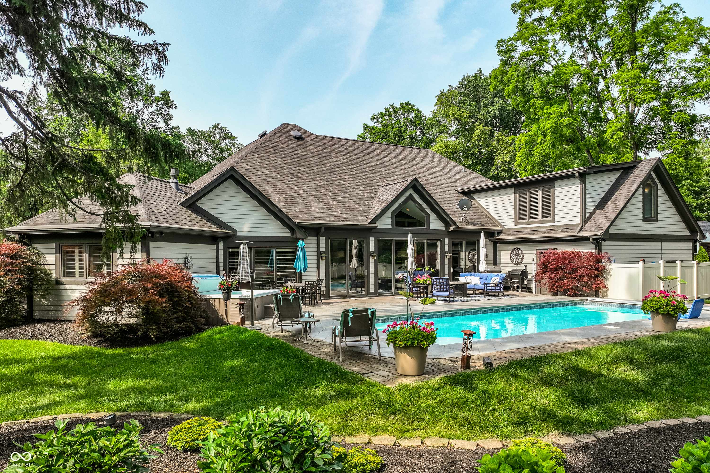 Indianapolis, IN 46260,8651 Emerald LN
