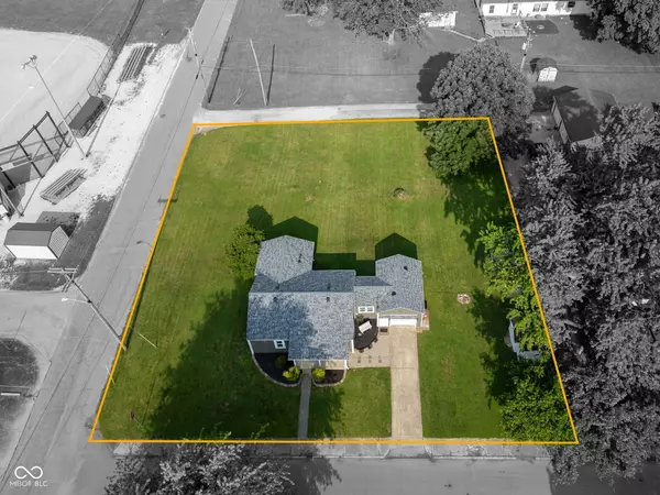 Veedersburg, IN 47987,900 N College ST N