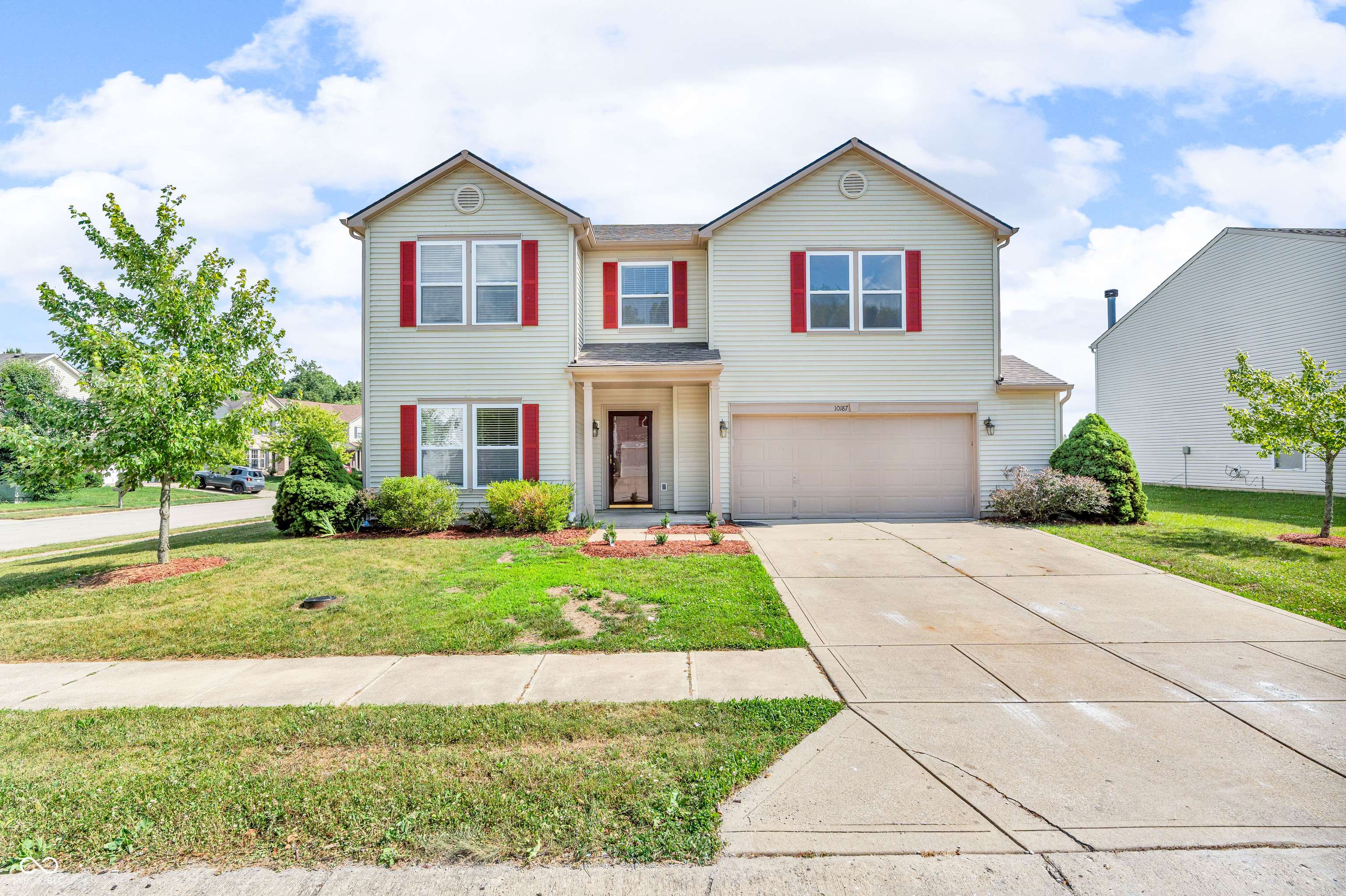10187 Yosemite LN, Indianapolis, IN 46234