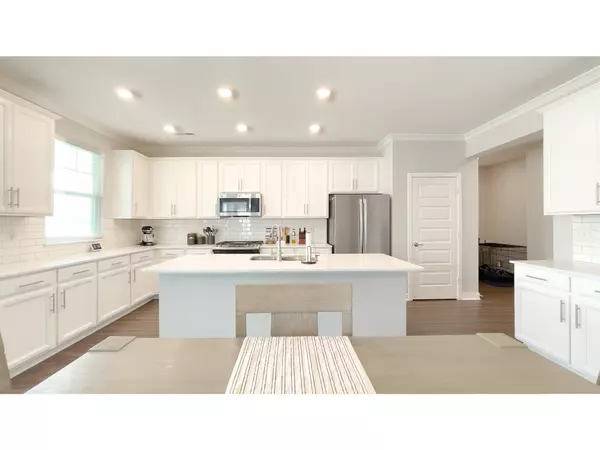 Westfield, IN 46074,17303 Lillian ST