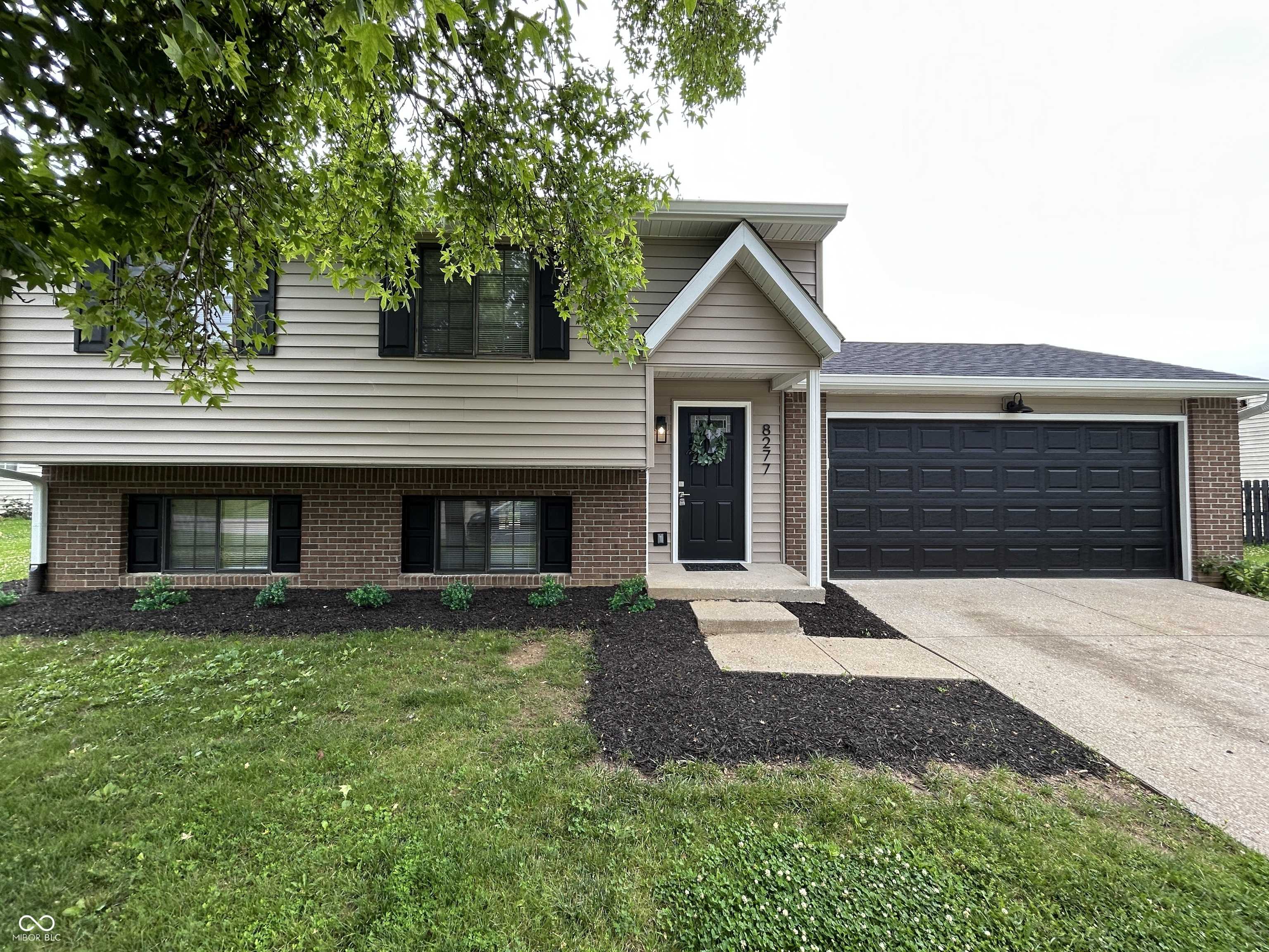 Columbus, IN 47201,8277 N Waterford DR